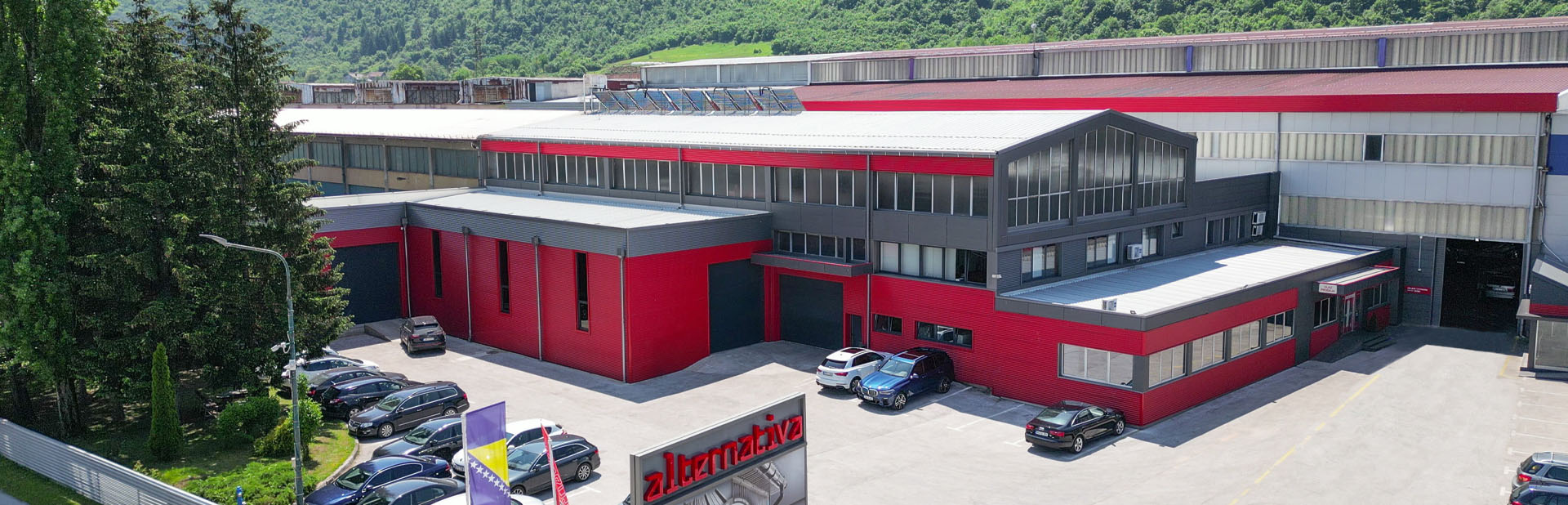 Upravna zgrada, novi web